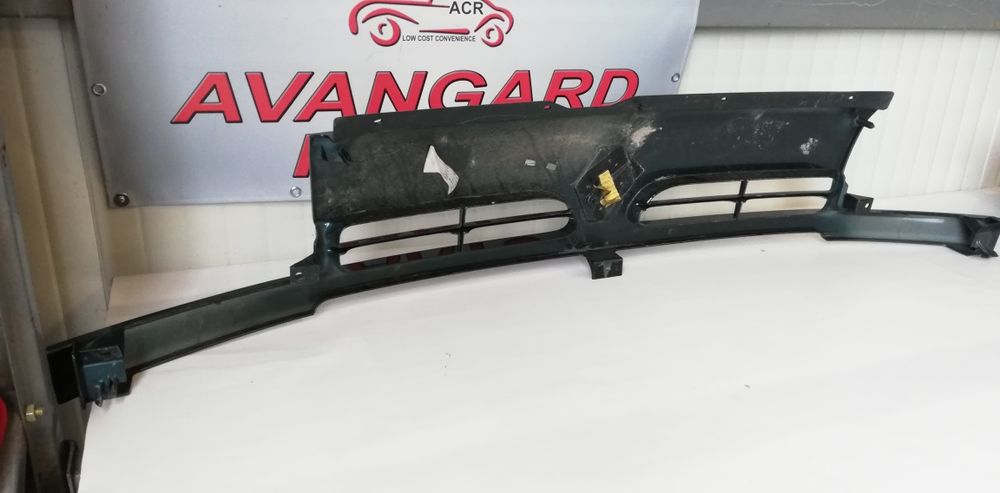 Предна решетка за Renault Master 1998-2010