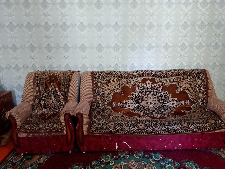 Диван сатылады, бағасы келісімді