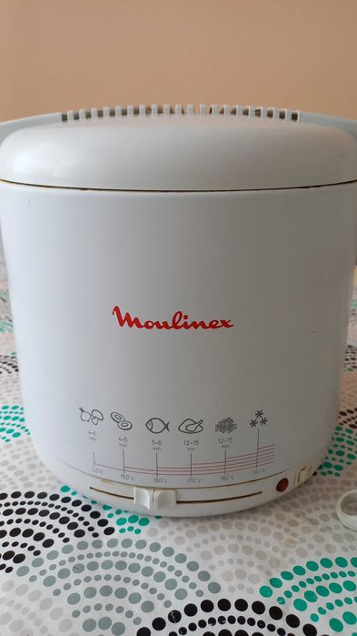 Продавам  за ресторант - фютюрник. 2 бр.