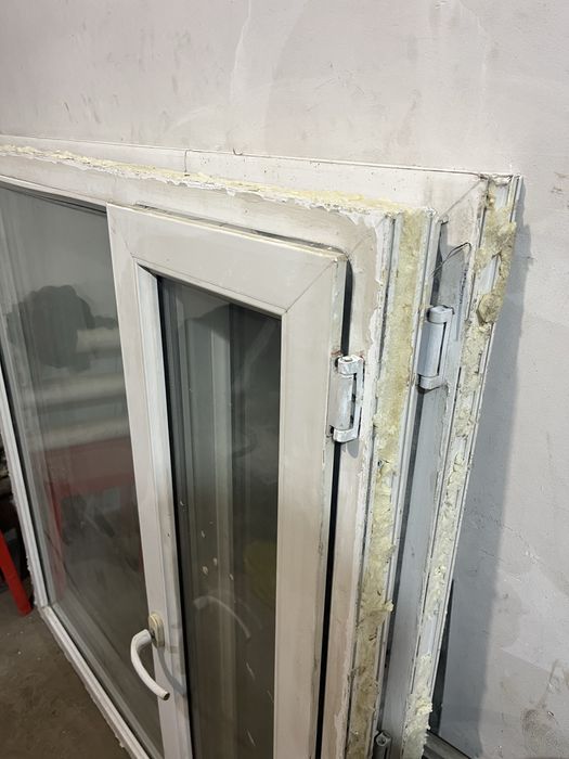 Продам окна дверь пластиковые