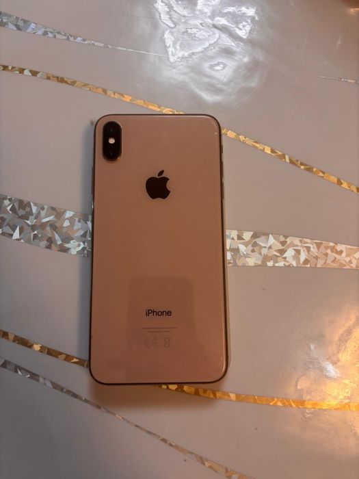Iphone xs max продаю