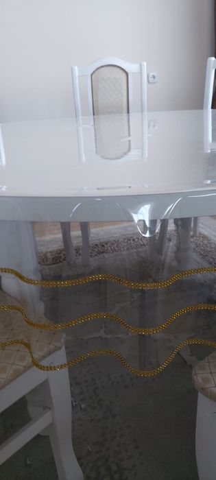 Скатерть на круглый стол.