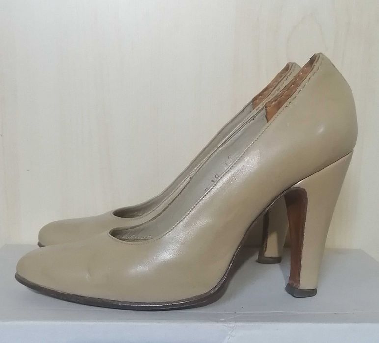 Pantofi piele naturala cu toc numarul 35 / 36 diferite culori