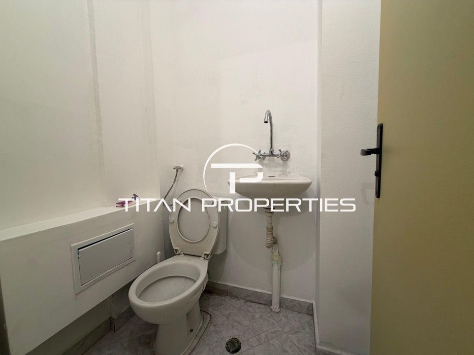 Продава се Тристаен апартамент в Пловдив, Кършияка - 95 кв.м за 1674 €/кв.м - Снимка #6