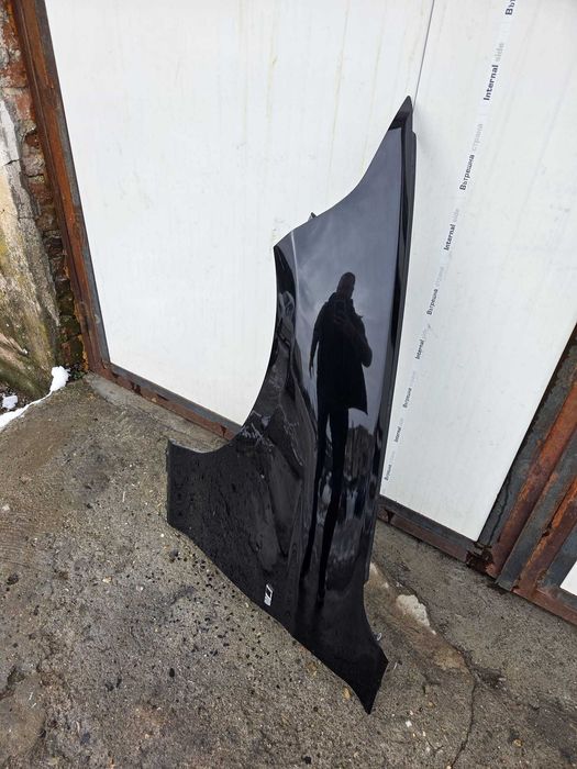 Aripa stanga fata BMW seria 1 F20 F21 pe negru