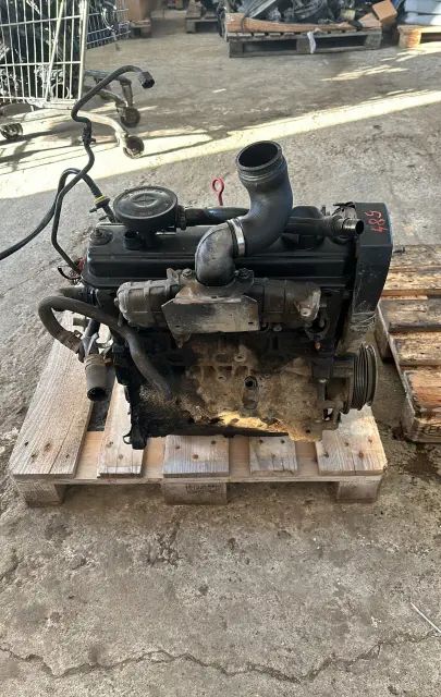Motor fara anexe Volkswagen VW Vento 1992 1.9 TD MT (75 hp)