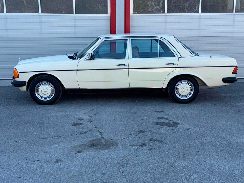 Mercedes-Benz 200 123
