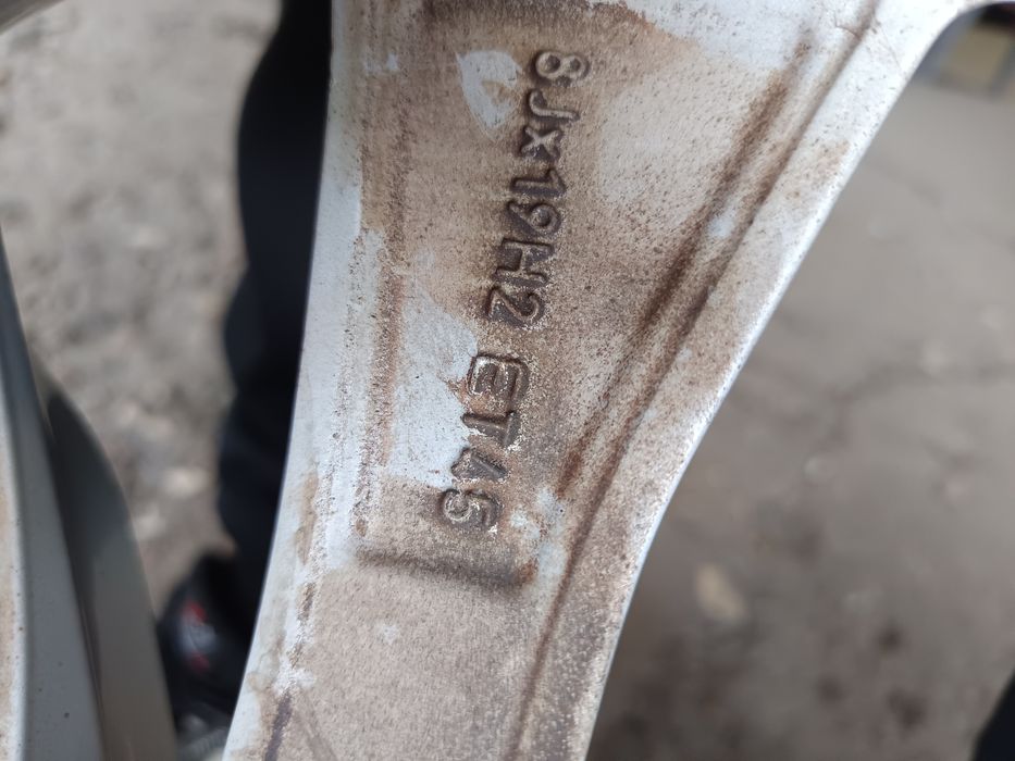 19ц.Оригинални джанти с всесезони гуми за Шкода 5х112