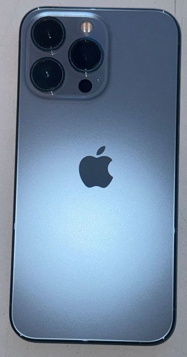 Продам айфон 13 про