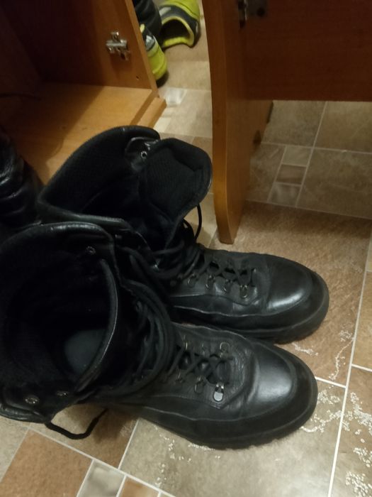 Продам Берцы для