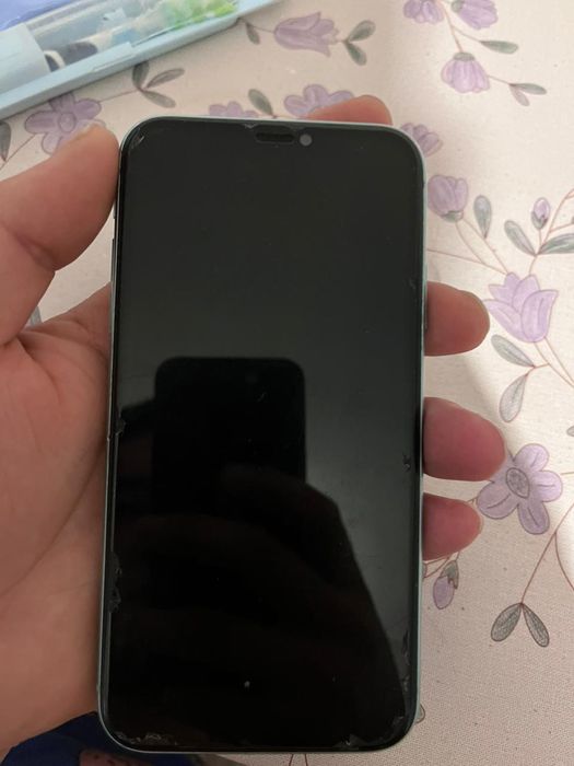 Айфон  11  128гб