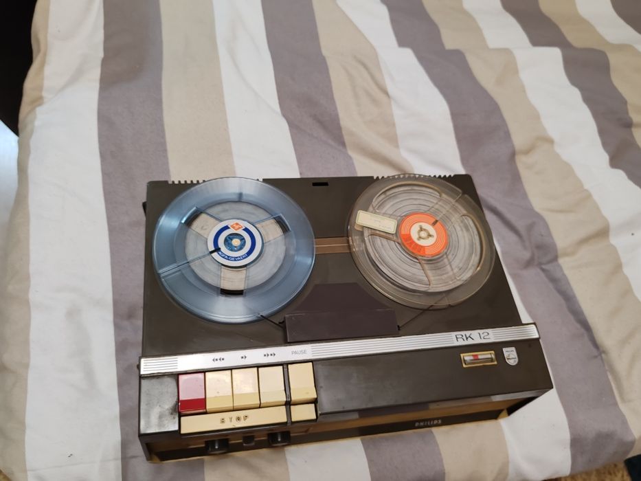 Magnetofon Philips și Tesla Pluto retro