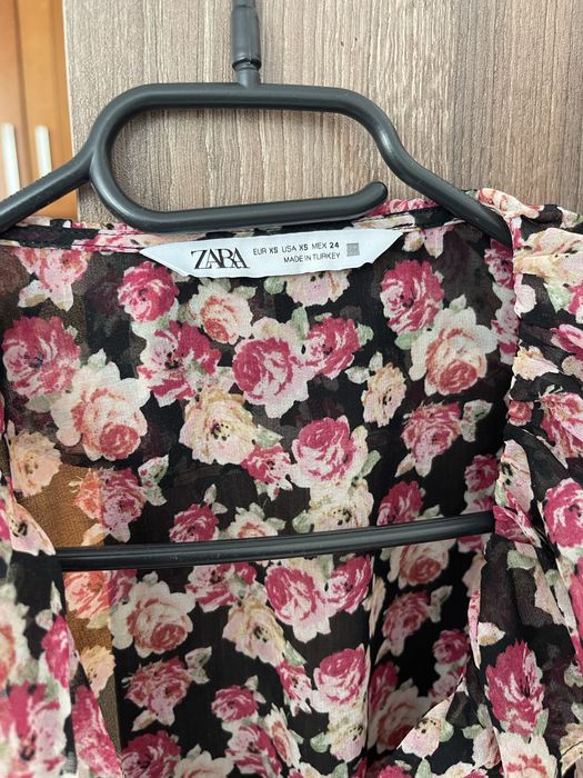 Нови ризи на цветя, Zara