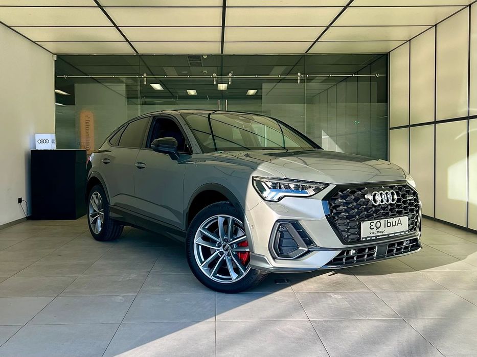 Audi Q3 SportBack 40 TFSI quattro | Pachet Dinamic | Trapa | Sonos | 360