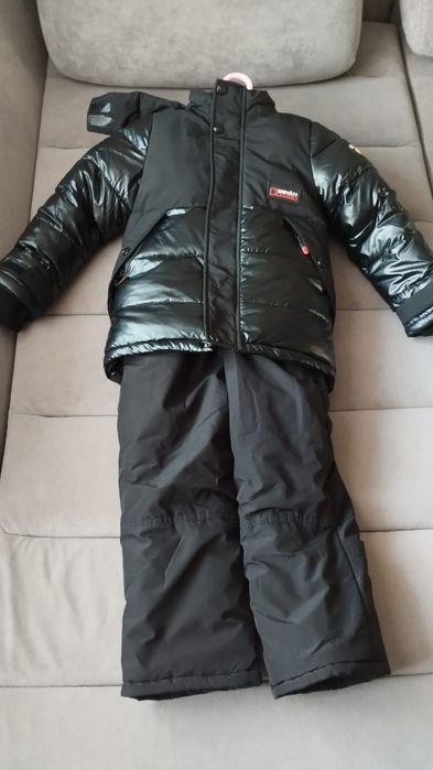 Продам зимний костюм на мальчика