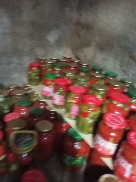 Гүлдер, Салаттар. Компот. Варенье.