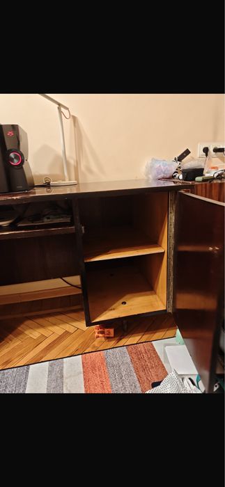 За школадку отдам стол рабочий