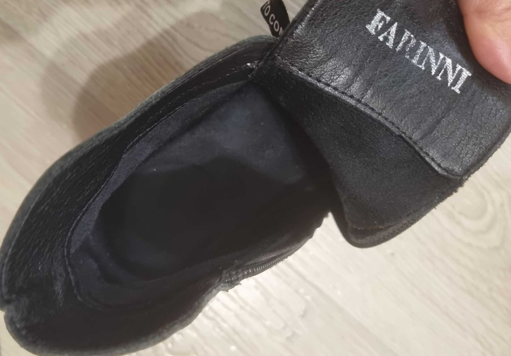 Продам демисезонную обувь 36 размер