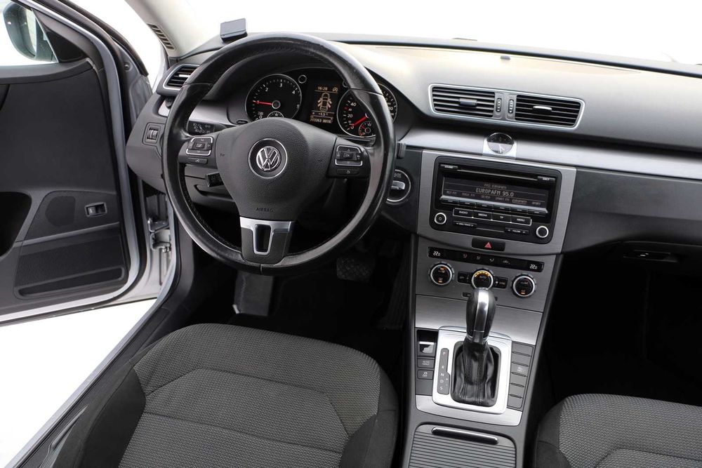 Proprietar, vand Volkswagen Passat, B7, in stare perfecta