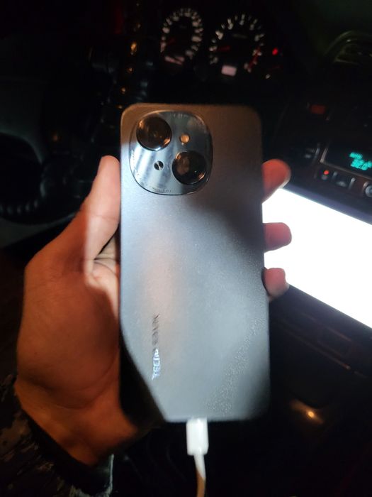 Techno spark go  продам 64 гб продам 18000