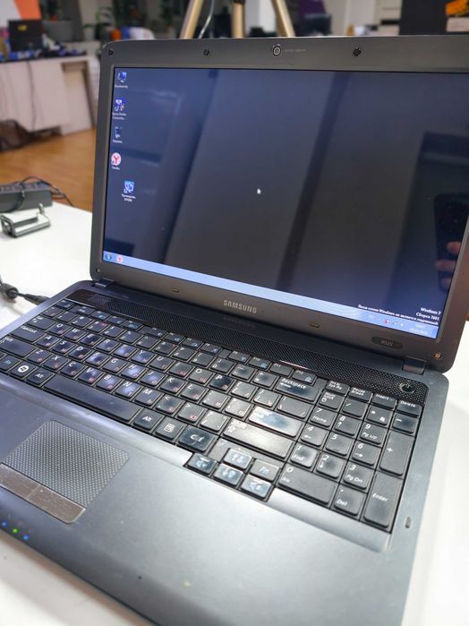 Ноутбук Samsung R525