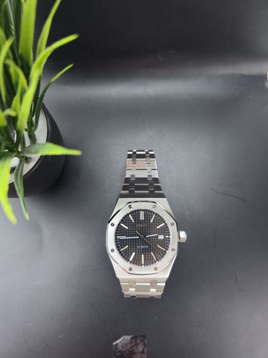 Vând Seiko "Royal Oak" Mod – Black Waffle Dial – Automatic – Nou
