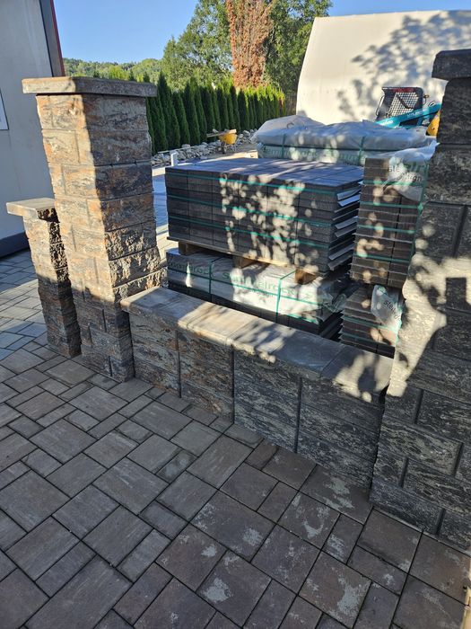 Depozit pavaje, dale, borduri, rigole, gard SYMMETRICA si SEMMELROCK!