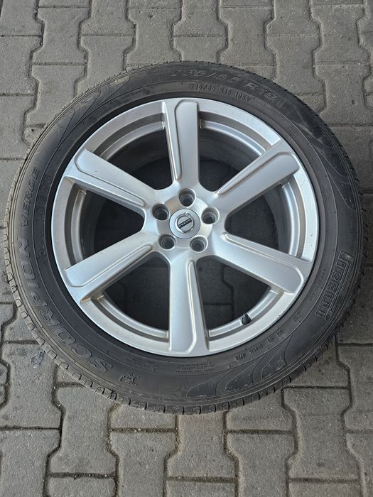 Jante volvo r19 cu anvelope pirelli scorpion