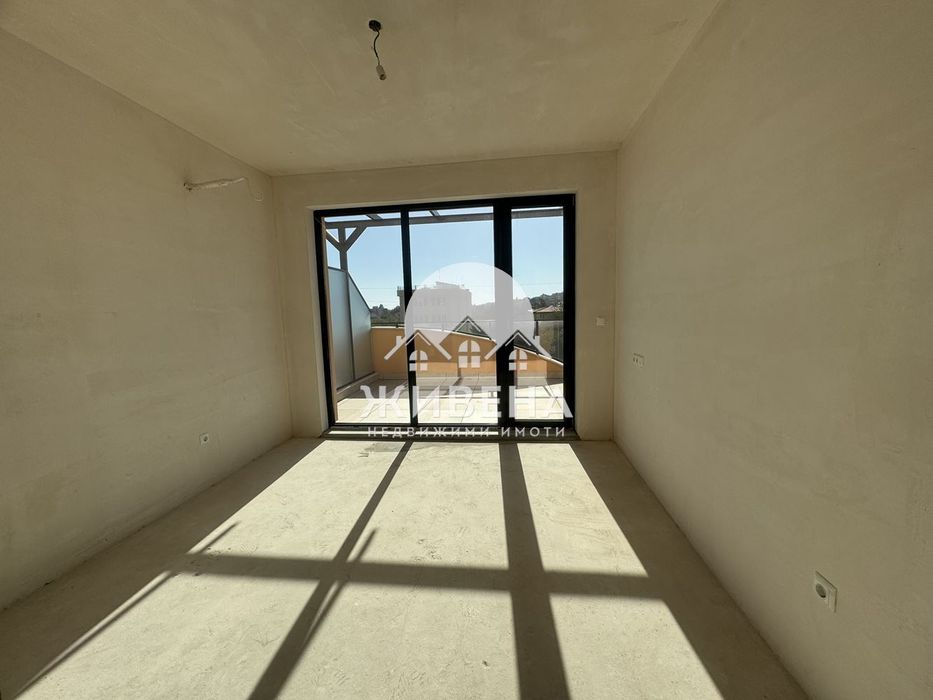 Продава се Тристаен апартамент в к.к. Св.Св. Константин и Елена - 144 кв.м за 1285 €/кв.м - Снимка #1