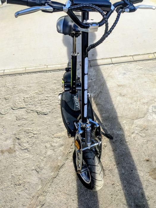 Trotinetă/scuter electric 36v 800w adus recent