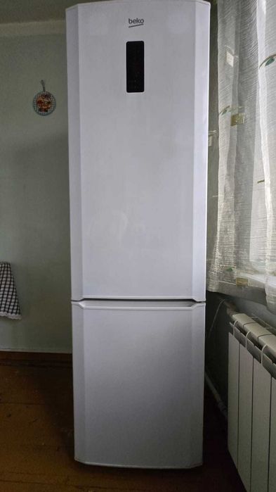 Продается холодильник Beko