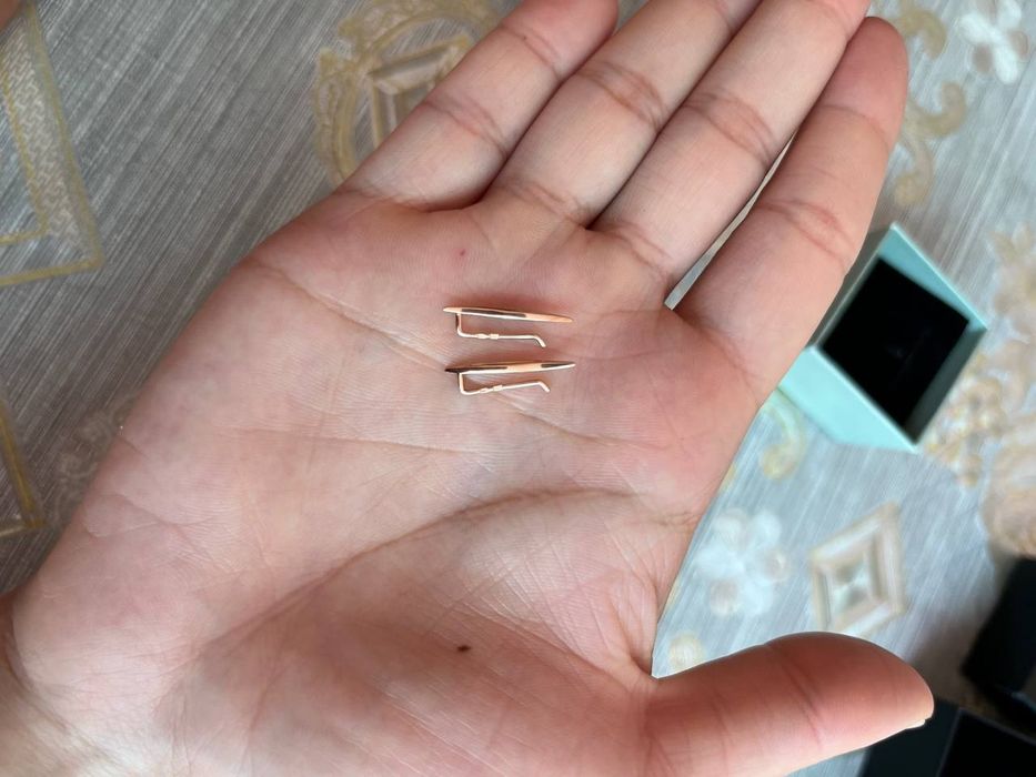 Продам серебрянные серьги