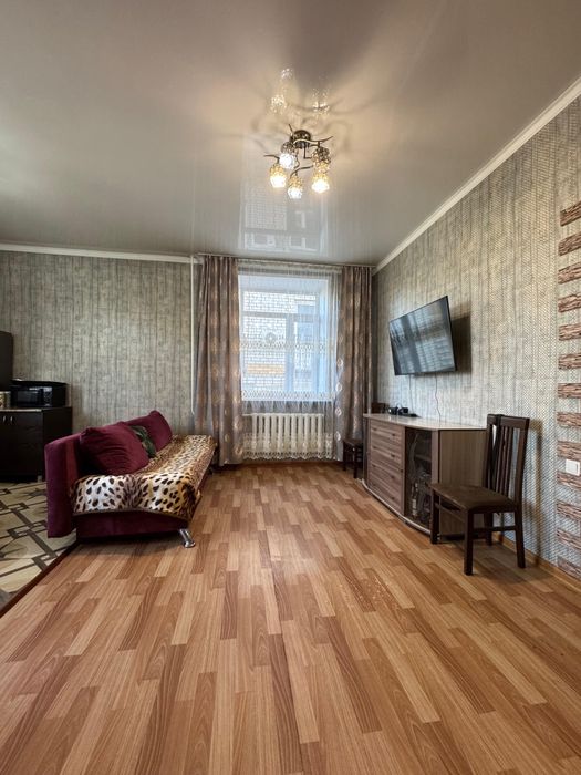 Продам 2х комн квартиру район Апрель