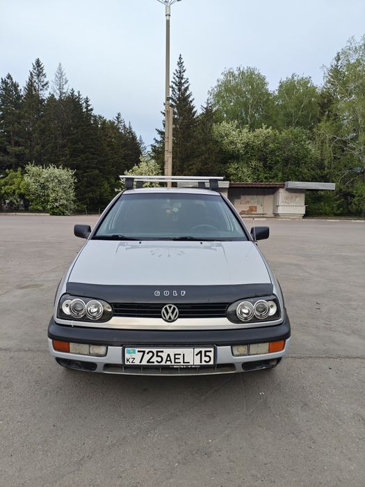 Продам Volkswagen Golf 3.