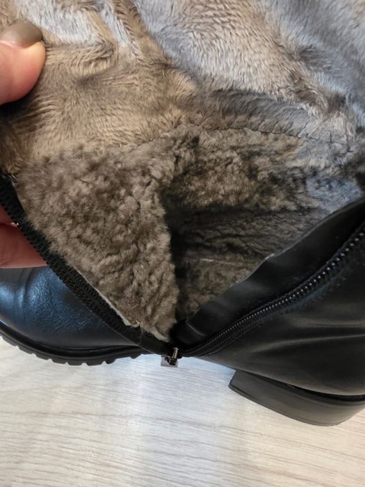 Продам зимние сапоги