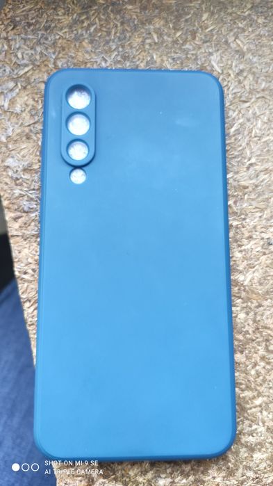 Mi 9 se abloshka g'ilof sotiladi juda noyob