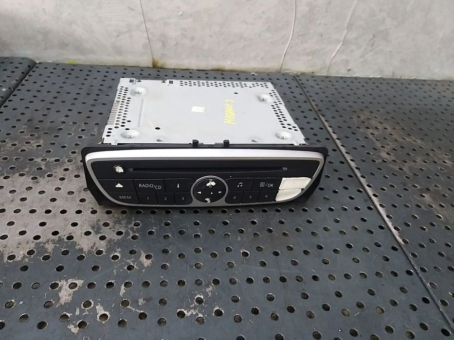 Radio cd player mp3 renault megane 3 281150030r 281150030rt