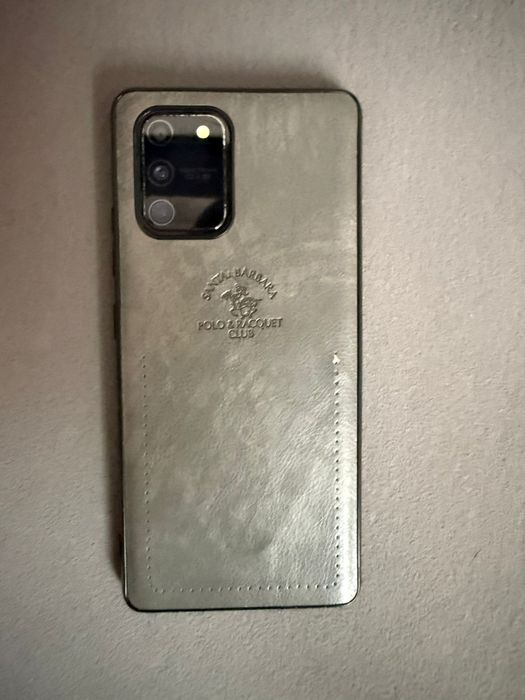 Продам или Обмен самсунг с10 лайт