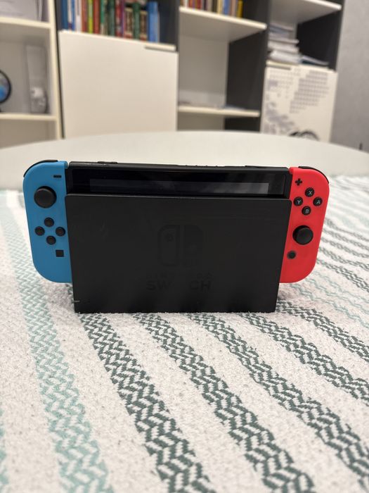 Nintendo Switch 1,с играми в комплекте