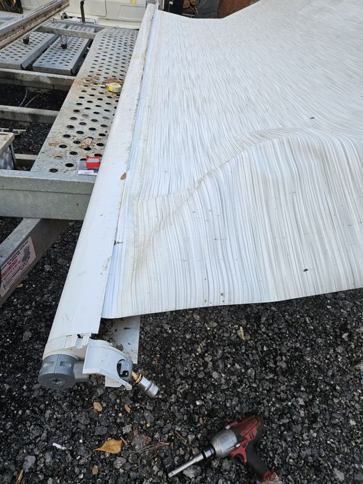 Marchiza umbrar copertina rulou de 5 m pt rulota caravana camper van autorululota camping nu are suporti de prindere nu trimit pe curierat