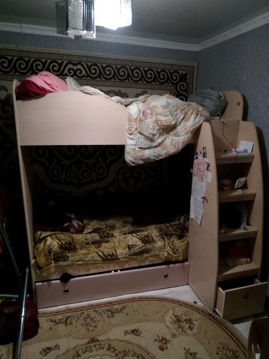 Продам Двухъярусная кровать