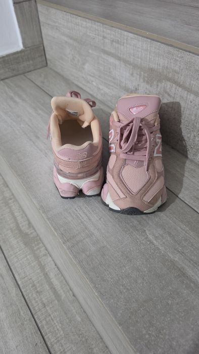 New Balance 9060 Pink / Roz -37