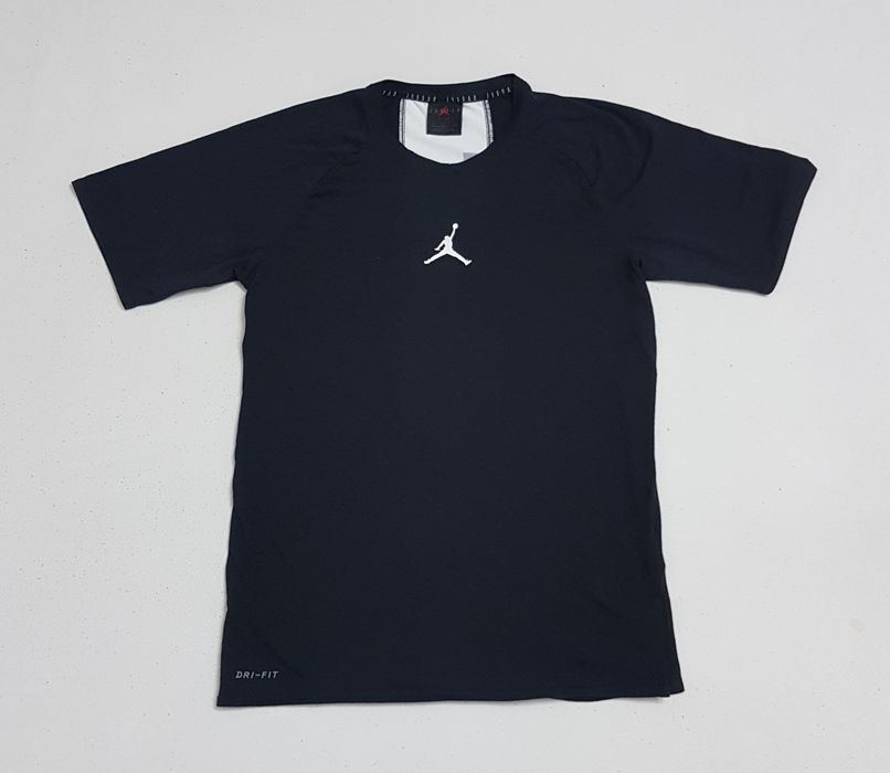 Tricou Jordan 23 ALPHA DRY negru, mărimea S ptr bărbați