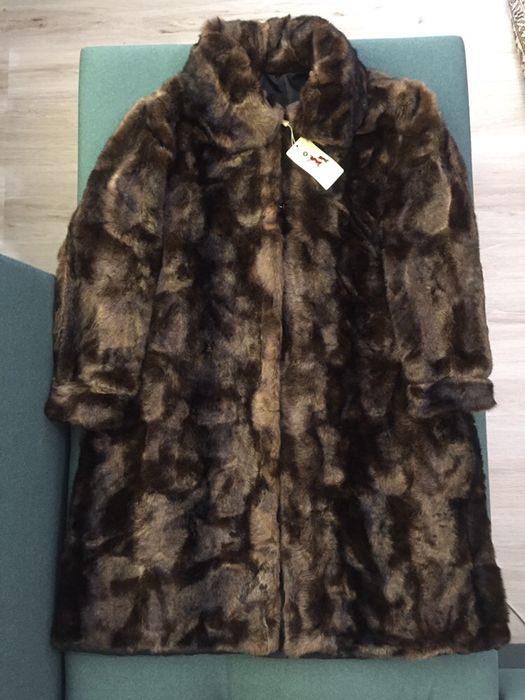 Продам шубу. 52р. Новая