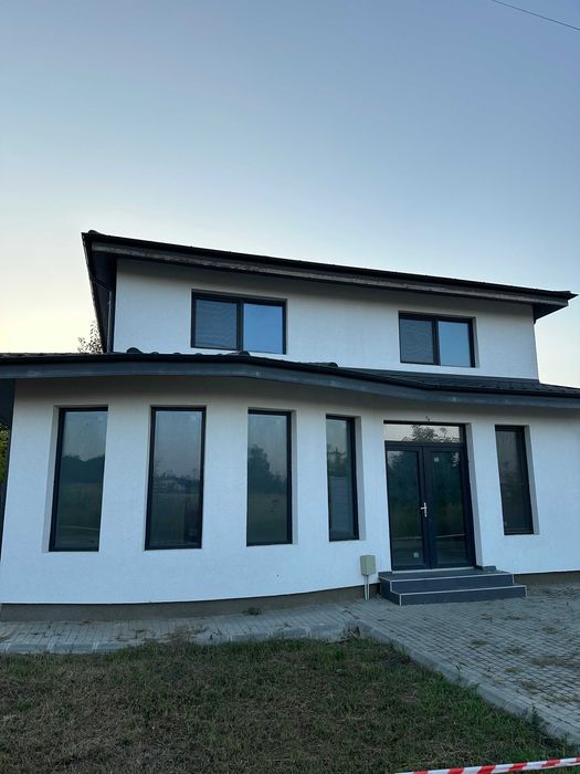 casa de vanzare 4 camere