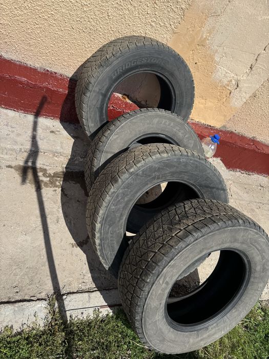 Комплект зимней резины bridgestone