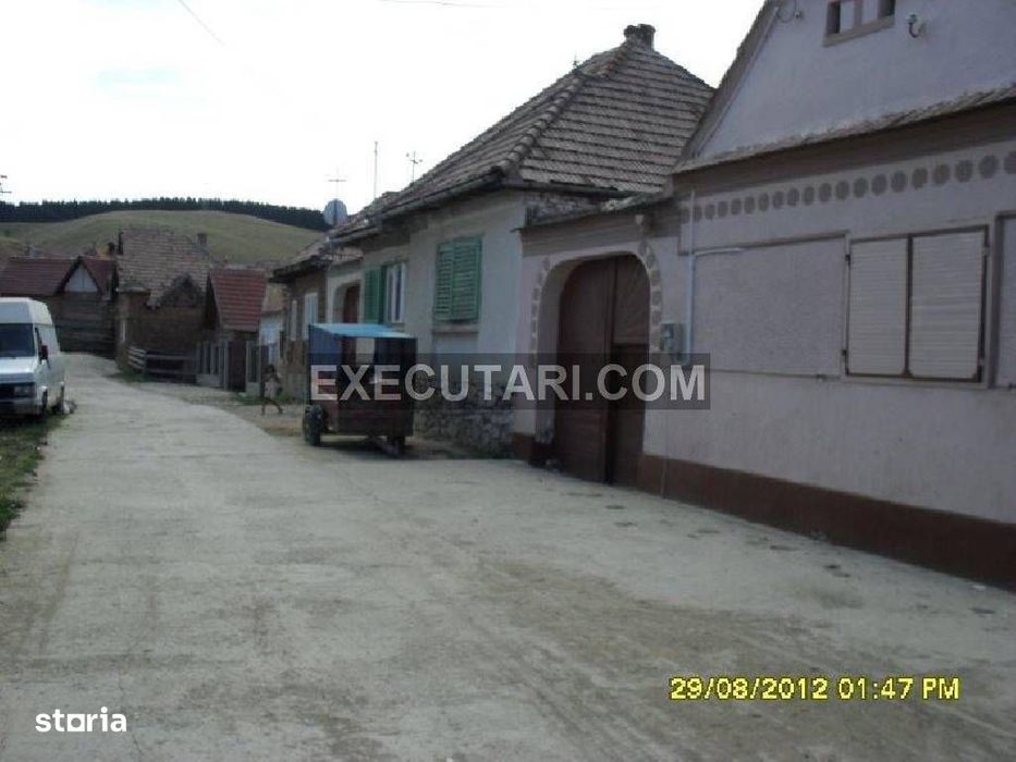 Casa S+P - 72 m² + Anexe - 120 m² + Teren - 509 m², Poiana Sibiului