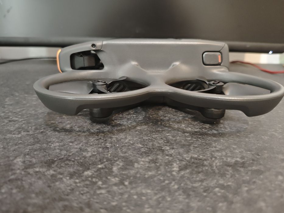 DJI Avata 2 Fly More Combo (Goggles 3, Drona neactivata)