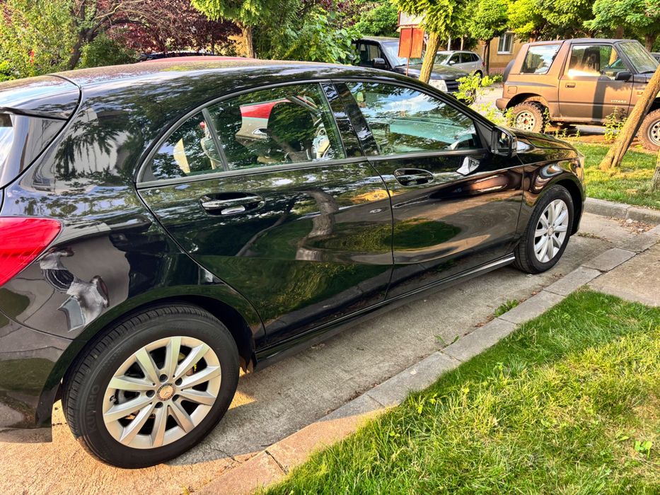 Mercedes A180 - 96000 km an 2013