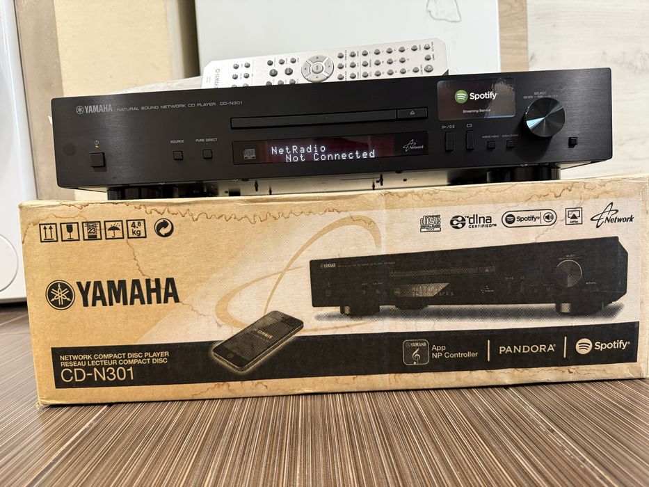 Yamaha CD-N301 player
